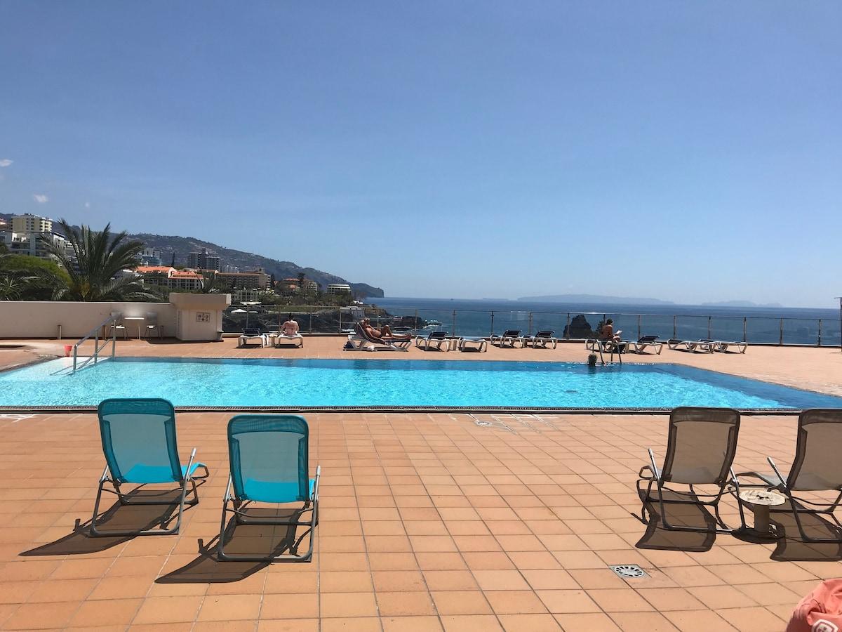 Apartamentos do Mar View Ocean by madeirabook4